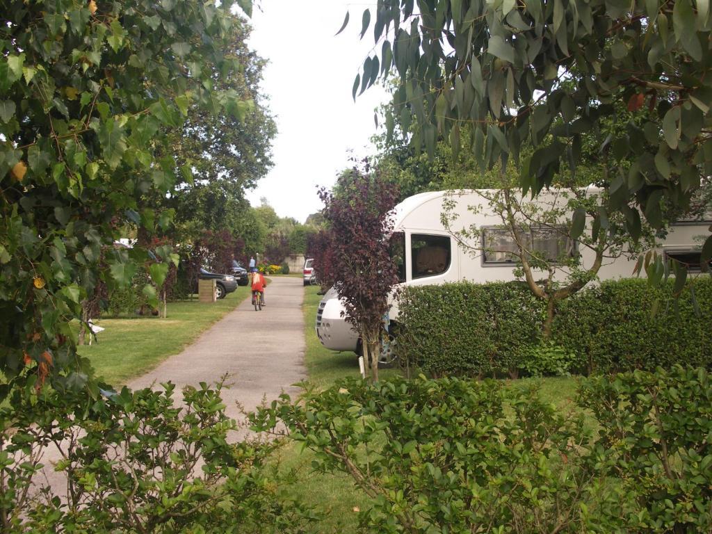 Camping De La Baie Hotel ลาทรินิเต-โซร์-แม ภายนอก รูปภาพ